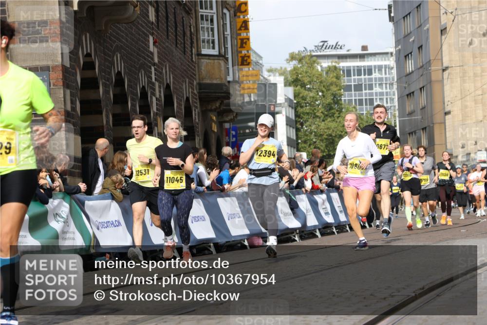 13.09.2026 - 21. swb-Marathon Bremen Strokosch-Dieckow http://msf.ph/oto/10367954 13.09.2026 11:00:30 Ziel 10144, 10758, 10810, 11016, 11071, 11158, 11159, 11160, 11250, 11259, 11445, 11453, 11524, 11525, 11528, 11547, 11587, 11588, 11589, 11623, 11907, 12105, 12106, 12123, 12190, 12274, 12352, 10263, 10272, 10275, 10306, 10369, 11162, 11180, 11343, 11475, 11556, 11687, 11708, 11769, 11797, 11838, 11959, 12430 meine-sportfotos.de