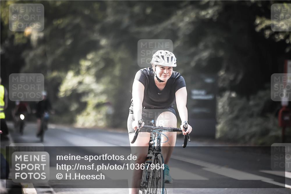 13.09.2026 - Stadtparktriathlon H.Heesch http://msf.ph/oto/10367964 13.09.2026 11:25:14 Radfahren 639, 684, 736, 770, 794, 819 meine-sportfotos.de