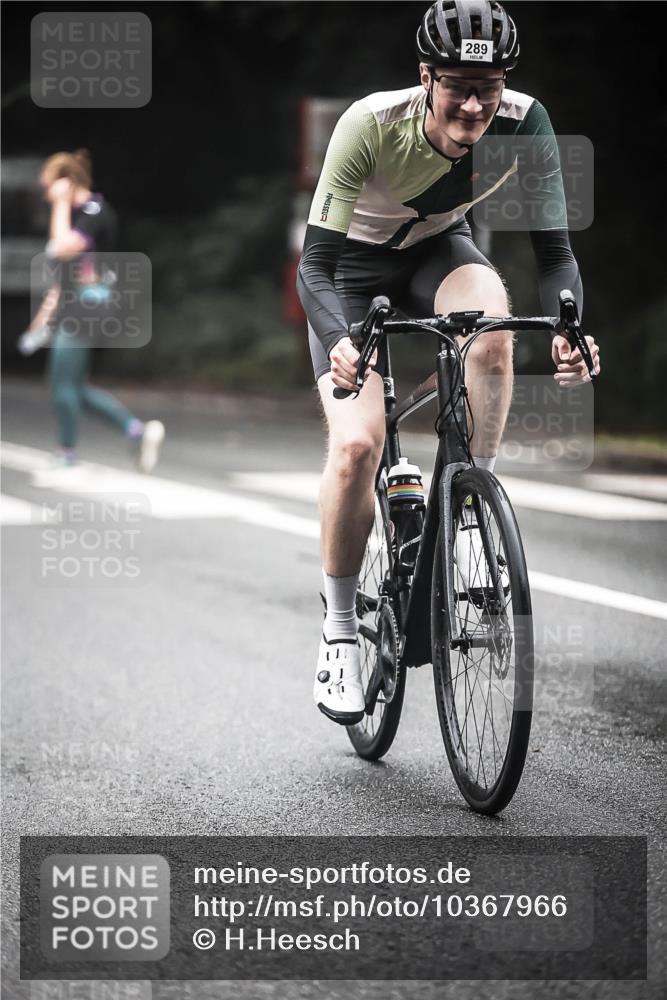 13.09.2026 - Stadtparktriathlon H.Heesch http://msf.ph/oto/10367966 13.09.2026 10:16:39 Radfahren 224, 236, 289 meine-sportfotos.de