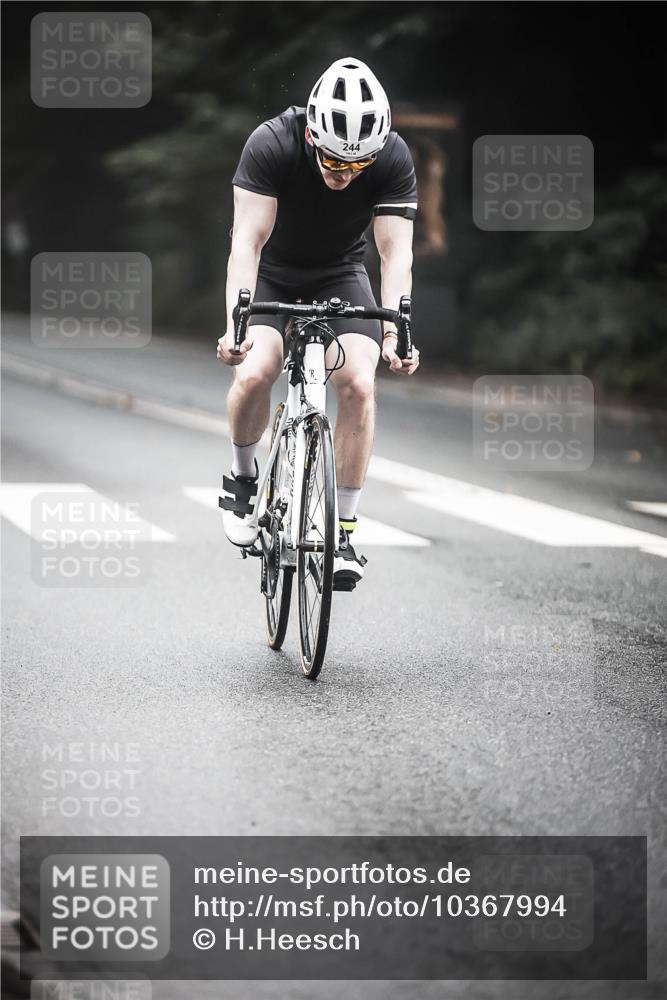 13.09.2026 - Stadtparktriathlon H.Heesch http://msf.ph/oto/10367994 13.09.2026 10:16:54 Radfahren 226, 244 meine-sportfotos.de