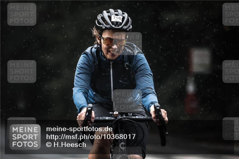 13.09.2026 - Stadtparktriathlon H.Heesch http://msf.ph/oto/10368017 13.09.2026 12:02:55 Radfahren 758, 856, 925, 948, 1020, 1044, 1059 meine-sportfotos.de