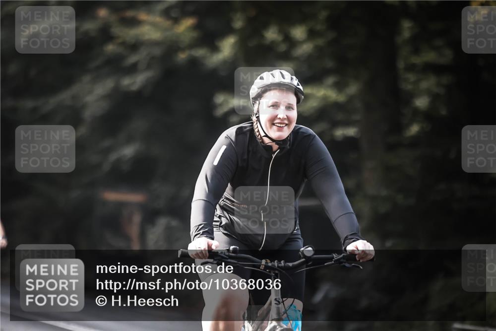 13.09.2026 - Stadtparktriathlon H.Heesch http://msf.ph/oto/10368036 13.09.2026 11:25:21 Radfahren 759, 794, 803 meine-sportfotos.de