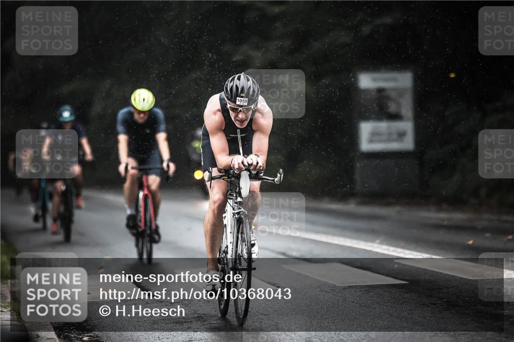 13.09.2026 - Stadtparktriathlon H.Heesch http://msf.ph/oto/10368043 13.09.2026 12:02:58 Radfahren 747, 758, 856, 925, 948, 950, 1059 meine-sportfotos.de