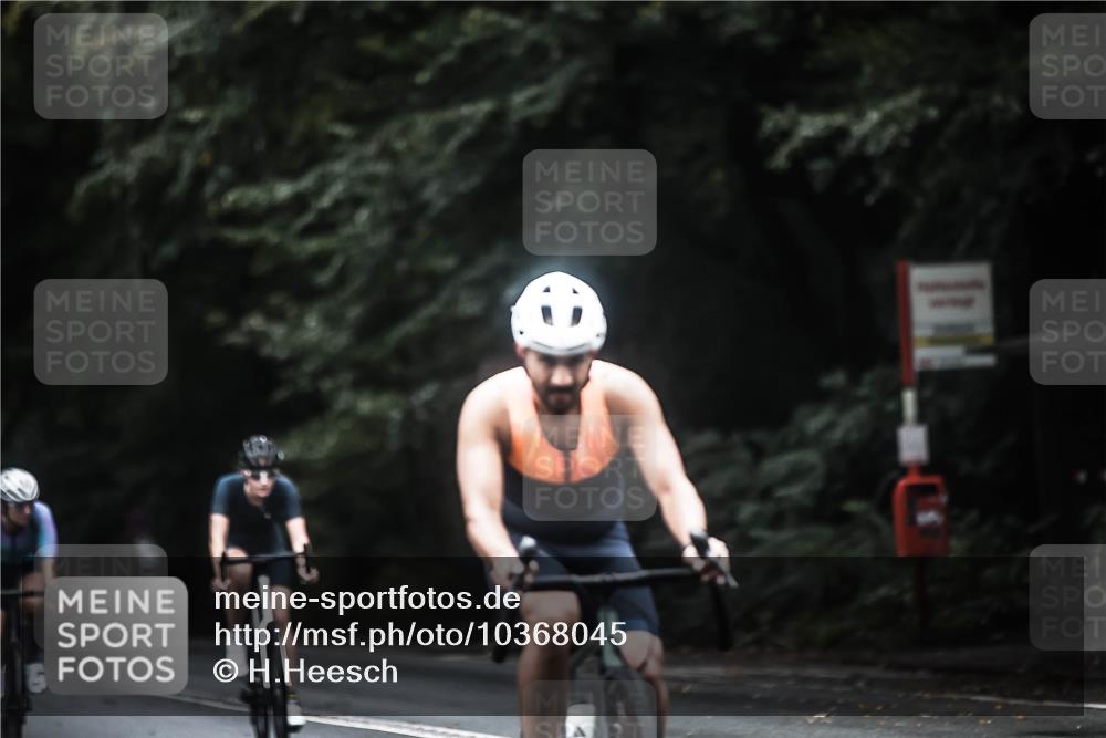 13.09.2026 - Stadtparktriathlon H.Heesch http://msf.ph/oto/10368045 13.09.2026 13:18:40 Radfahren 1357, 1380, 1393, 1456 meine-sportfotos.de