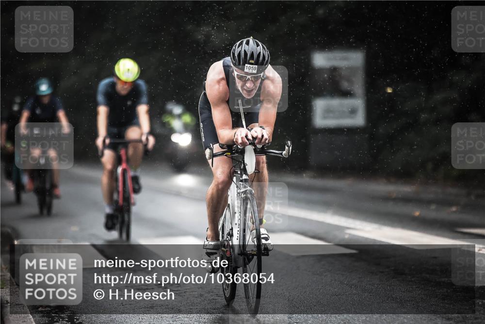 13.09.2026 - Stadtparktriathlon H.Heesch http://msf.ph/oto/10368054 13.09.2026 12:02:59 Radfahren 747, 758, 856, 948, 950, 1059 meine-sportfotos.de