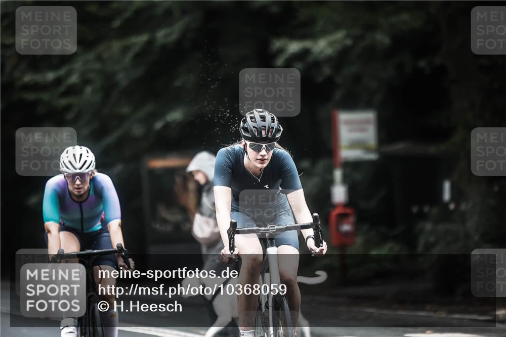 13.09.2026 - Stadtparktriathlon H.Heesch http://msf.ph/oto/10368059 13.09.2026 13:18:42 Radfahren 1357, 1393, 1456, 1463 meine-sportfotos.de