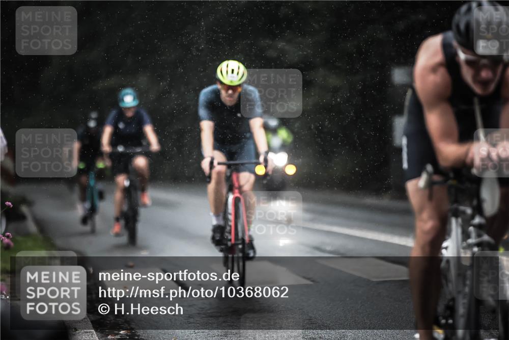 13.09.2026 - Stadtparktriathlon H.Heesch http://msf.ph/oto/10368062 13.09.2026 12:02:59 Radfahren 747, 758, 856, 948, 950, 1059 meine-sportfotos.de