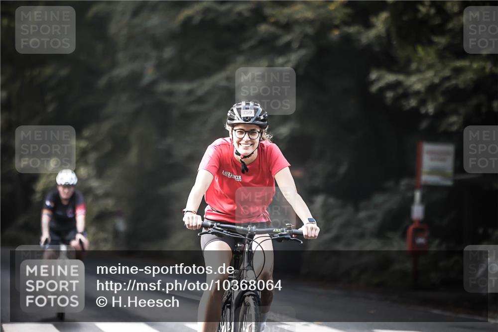 13.09.2026 - Stadtparktriathlon H.Heesch http://msf.ph/oto/10368064 13.09.2026 11:25:22 Radfahren 759, 794, 803 meine-sportfotos.de
