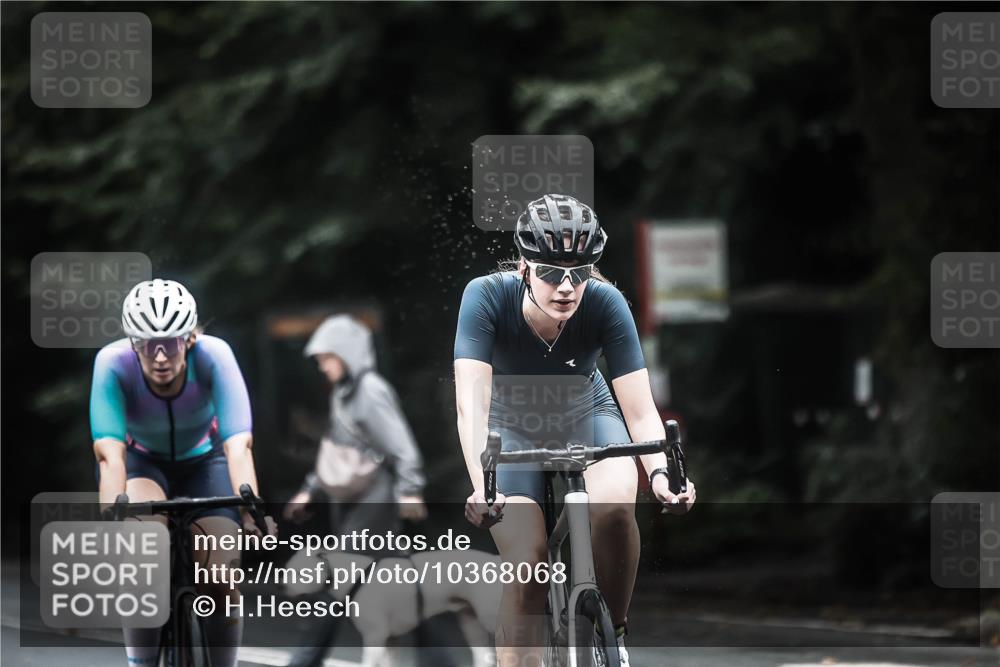 13.09.2026 - Stadtparktriathlon H.Heesch http://msf.ph/oto/10368068 13.09.2026 13:18:42 Radfahren 1357, 1393, 1456, 1463 meine-sportfotos.de