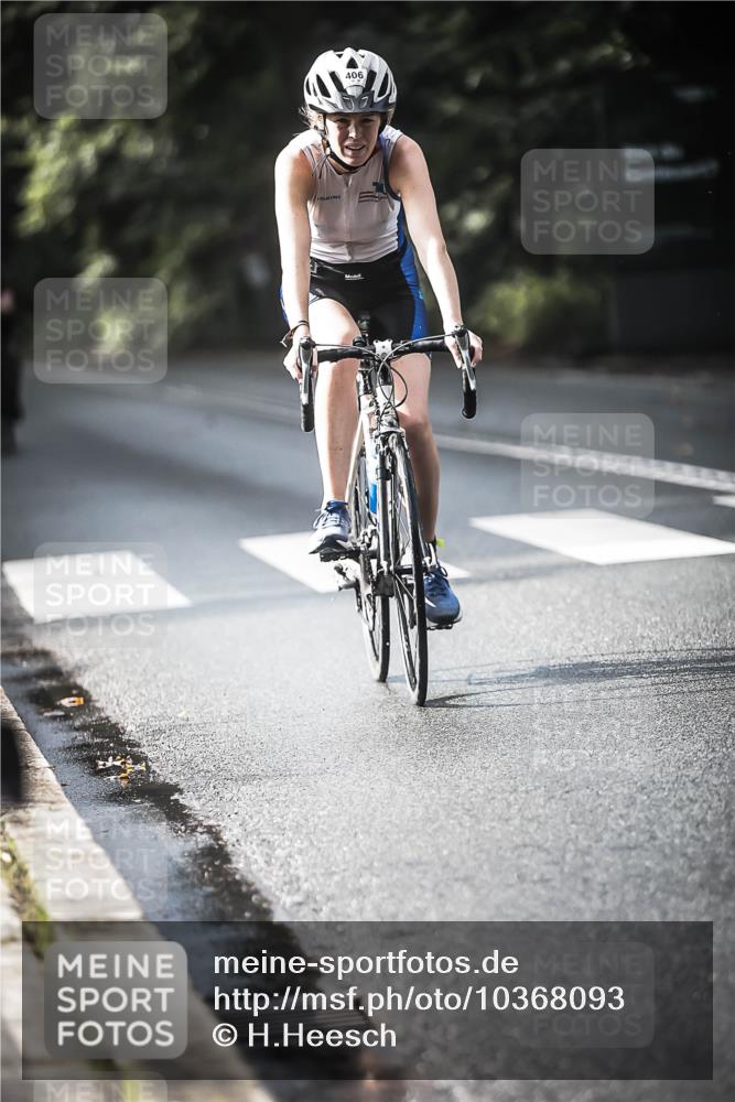 13.09.2026 - Stadtparktriathlon H.Heesch http://msf.ph/oto/10368093 13.09.2026 10:45:48 Radfahren 406, 414, 429, 487, 543, 550, 563 meine-sportfotos.de