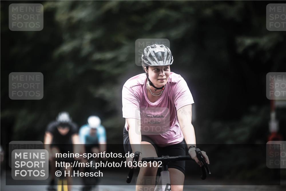 13.09.2026 - Stadtparktriathlon H.Heesch http://msf.ph/oto/10368102 13.09.2026 13:18:51 Radfahren 1314, 1363, 1392, 1411, 1463, 1468 meine-sportfotos.de