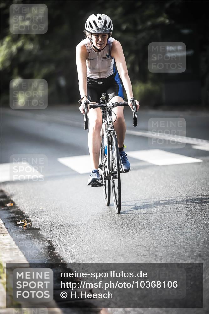 13.09.2026 - Stadtparktriathlon H.Heesch http://msf.ph/oto/10368106 13.09.2026 10:45:48 Radfahren 406, 414, 429, 487, 543, 550, 563 meine-sportfotos.de