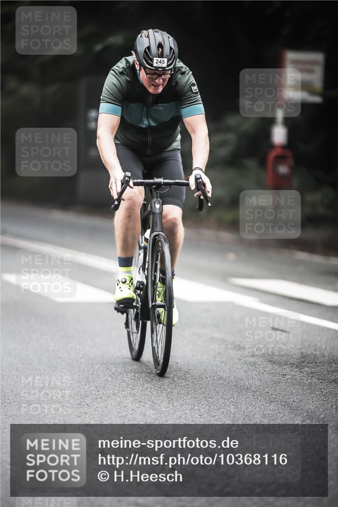 13.09.2026 - Stadtparktriathlon H.Heesch http://msf.ph/oto/10368116 13.09.2026 10:17:14 Radfahren 241, 245, 269 meine-sportfotos.de