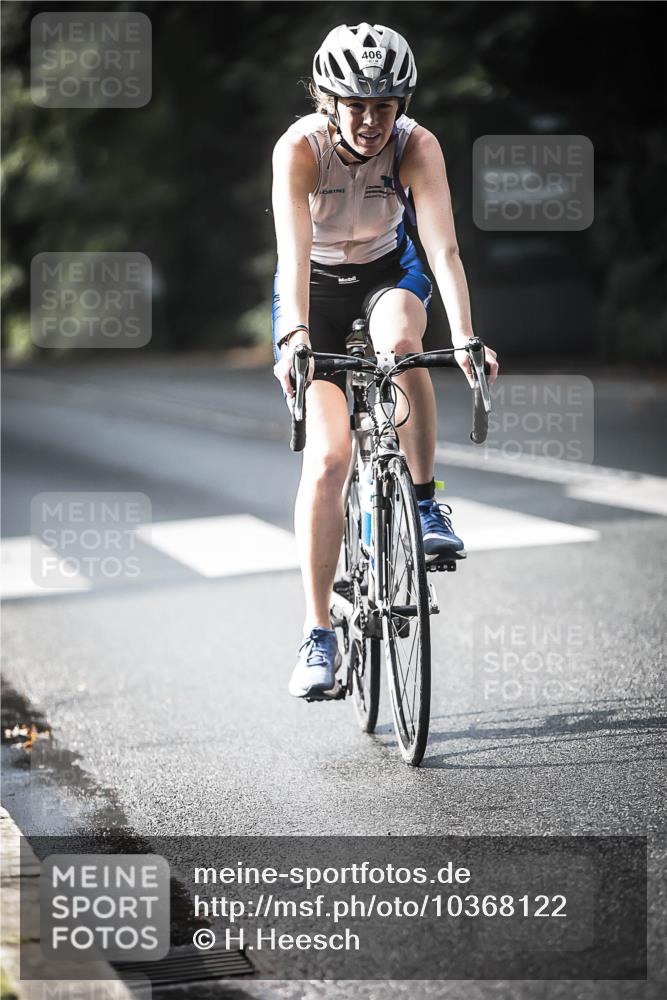 13.09.2026 - Stadtparktriathlon H.Heesch http://msf.ph/oto/10368122 13.09.2026 10:45:49 Radfahren 406, 429, 487, 543, 550, 563 meine-sportfotos.de