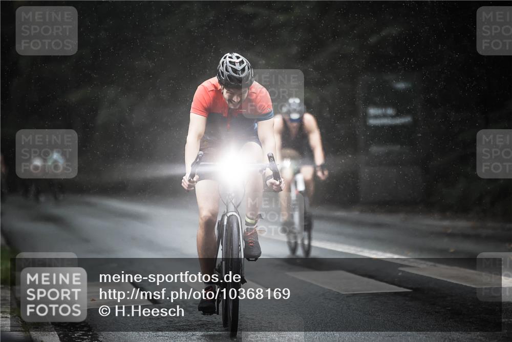 13.09.2026 - Stadtparktriathlon H.Heesch http://msf.ph/oto/10368169 13.09.2026 12:03:06 Radfahren 747, 879, 905, 927, 948, 950 meine-sportfotos.de