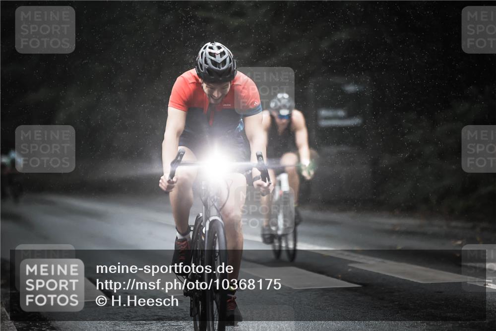 13.09.2026 - Stadtparktriathlon H.Heesch http://msf.ph/oto/10368175 13.09.2026 12:03:06 Radfahren 747, 879, 905, 927, 948, 950 meine-sportfotos.de