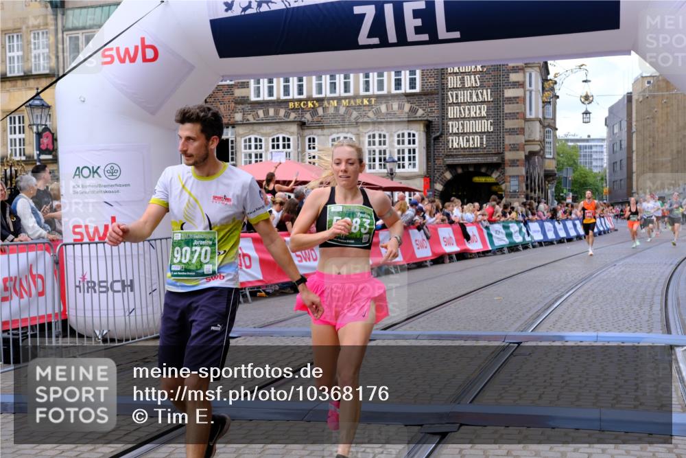 13.09.2026 - 21. swb-Marathon Bremen Tim E. http://msf.ph/oto/10368176 13.09.2026 13:05:05 Ziel 1712, 2646, 2956, 5283, 5674, 6708, 7538, 7814, 8054, 8701, 9070, 9306, 9495, 9689, 13187 meine-sportfotos.de