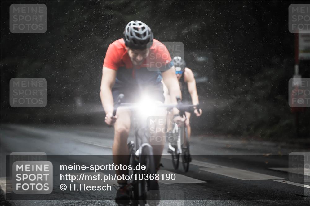 13.09.2026 - Stadtparktriathlon H.Heesch http://msf.ph/oto/10368190 13.09.2026 12:03:06 Radfahren 747, 879, 905, 927, 948, 950 meine-sportfotos.de