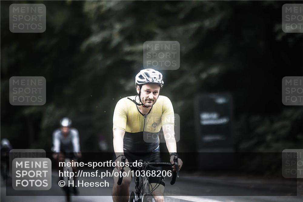 13.09.2026 - Stadtparktriathlon H.Heesch http://msf.ph/oto/10368206 13.09.2026 13:19:04 Radfahren 1212, 1237, 1243, 1326, 1338, 1438, 1442 meine-sportfotos.de