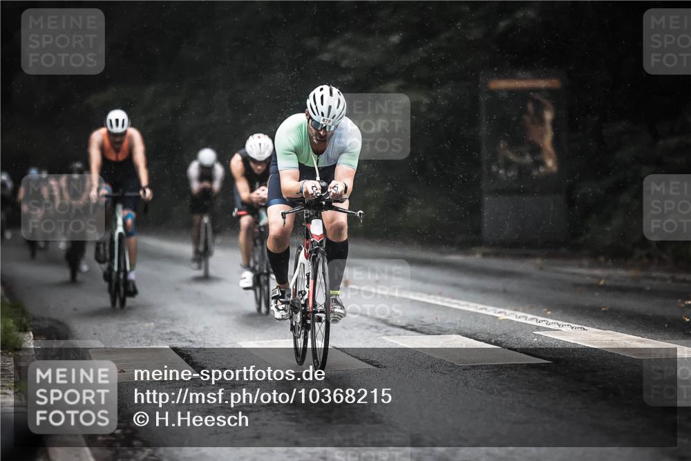 13.09.2026 - Stadtparktriathlon H.Heesch http://msf.ph/oto/10368215 13.09.2026 12:03:12 Radfahren 831, 879, 905, 919, 927, 965, 990, 997 meine-sportfotos.de