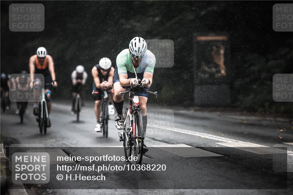 13.09.2026 - Stadtparktriathlon H.Heesch http://msf.ph/oto/10368220 13.09.2026 12:03:12 Radfahren 831, 879, 905, 919, 927, 965, 990, 997 meine-sportfotos.de