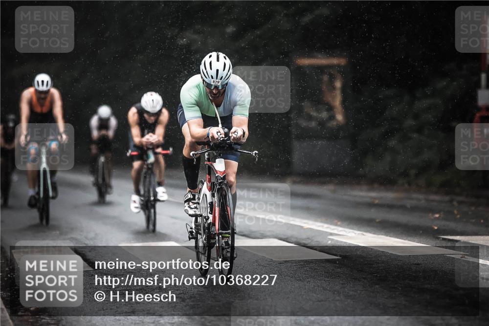 13.09.2026 - Stadtparktriathlon H.Heesch http://msf.ph/oto/10368227 13.09.2026 12:03:12 Radfahren 831, 879, 905, 919, 927, 965, 990, 997 meine-sportfotos.de