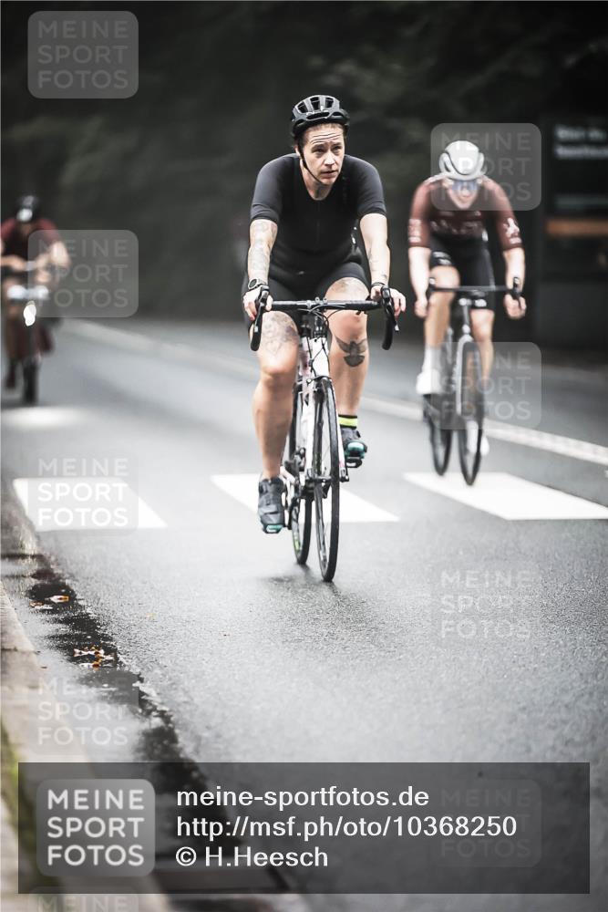 13.09.2026 - Stadtparktriathlon H.Heesch http://msf.ph/oto/10368250 13.09.2026 10:17:26 Radfahren 215, 228, 249, 292, 317 meine-sportfotos.de