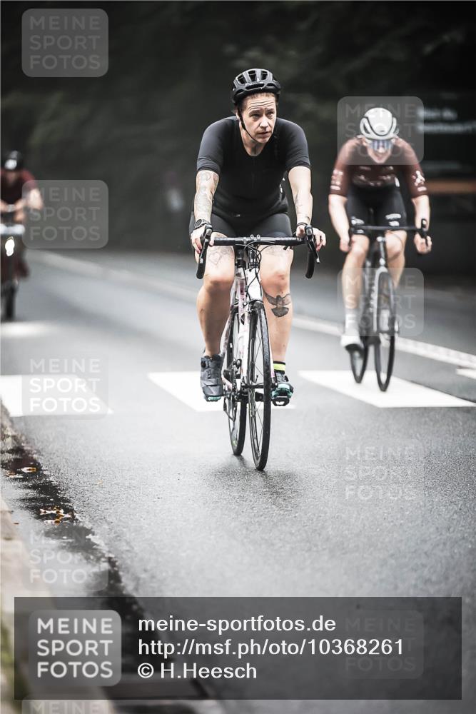 13.09.2026 - Stadtparktriathlon H.Heesch http://msf.ph/oto/10368261 13.09.2026 10:17:26 Radfahren 215, 228, 249, 292, 317 meine-sportfotos.de