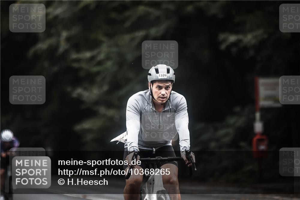 13.09.2026 - Stadtparktriathlon H.Heesch http://msf.ph/oto/10368265 13.09.2026 13:19:07 Radfahren 1212, 1229, 1237, 1326, 1338, 1438, 1471 meine-sportfotos.de
