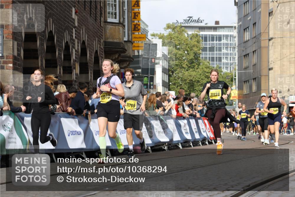 13.09.2026 - 21. swb-Marathon Bremen Strokosch-Dieckow http://msf.ph/oto/10368294 13.09.2026 11:00:36 Ziel 10144, 10677, 10801, 10810, 11016, 11045, 11129, 11524, 11525, 11547, 11587, 11588, 11589, 11623, 11907, 12105, 12106, 12190, 12291, 12352, 12394, 12530, 12531, 10263, 10306, 10367, 10368, 10857, 11055, 11162, 11343, 11475, 11556, 11687, 11797, 11804, 11819, 11838, 11959, 12006, 12397, 12430 meine-sportfotos.de
