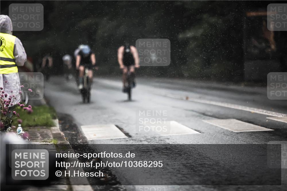 13.09.2026 - Stadtparktriathlon H.Heesch http://msf.ph/oto/10368295 13.09.2026 12:03:16 Radfahren 819, 831, 879, 919, 952, 965, 990, 997 meine-sportfotos.de