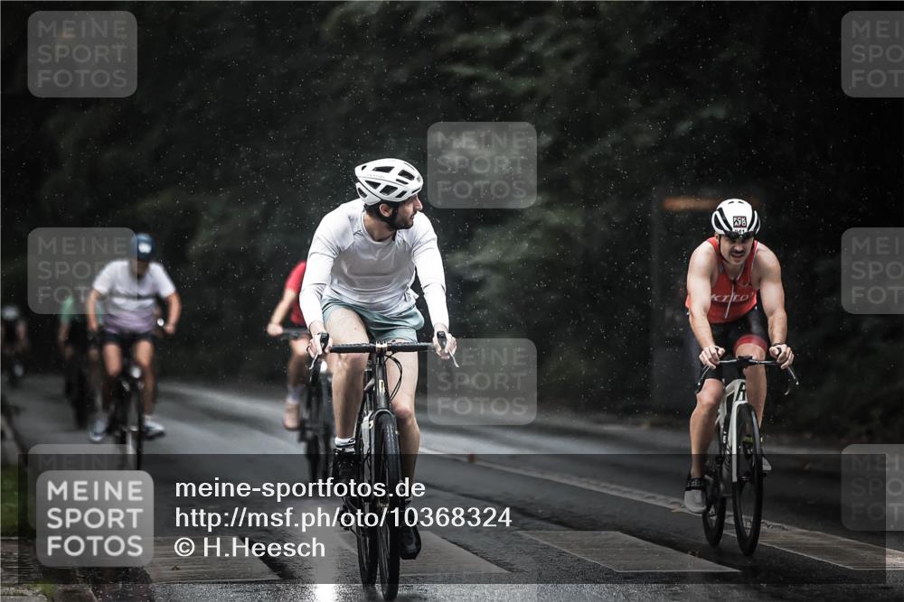 13.09.2026 - Stadtparktriathlon H.Heesch http://msf.ph/oto/10368324 13.09.2026 12:03:41 Radfahren 759, 887, 893, 914, 941, 996 meine-sportfotos.de