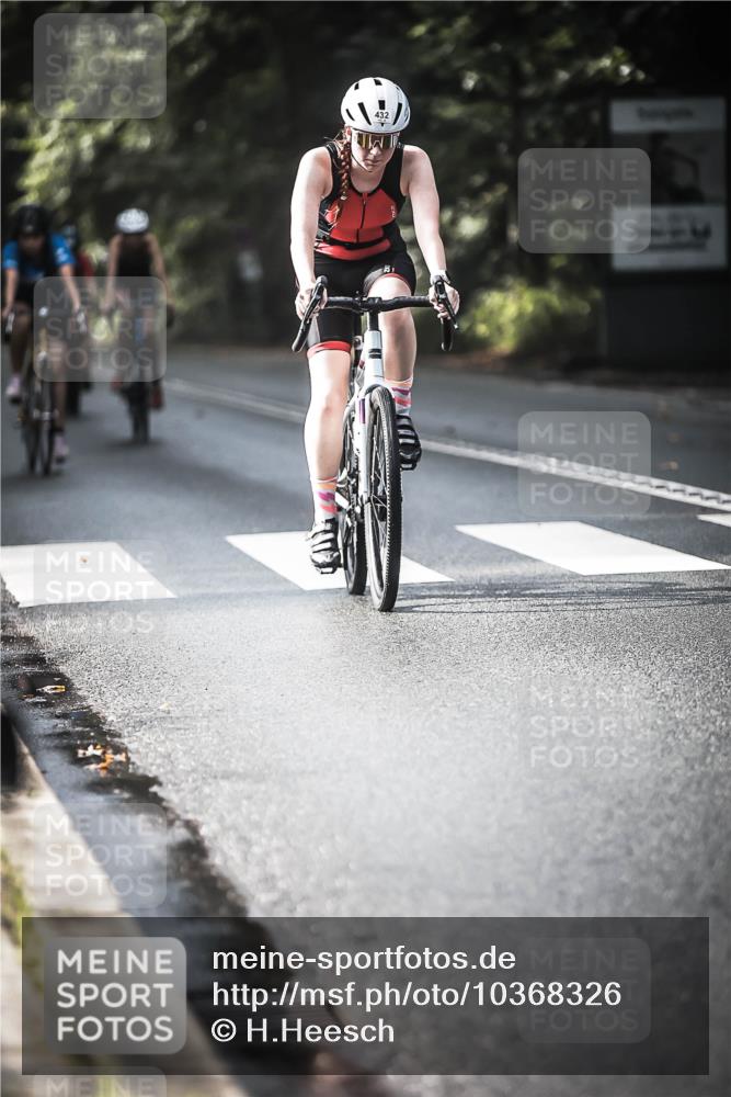 13.09.2026 - Stadtparktriathlon H.Heesch http://msf.ph/oto/10368326 13.09.2026 10:46:10 Radfahren 351, 361, 372, 377, 381, 420, 432, 566, 571 meine-sportfotos.de