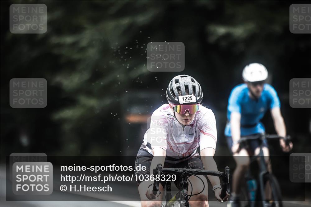 13.09.2026 - Stadtparktriathlon H.Heesch http://msf.ph/oto/10368329 13.09.2026 13:19:12 Radfahren 1229, 1326, 1338, 1439, 1471 meine-sportfotos.de