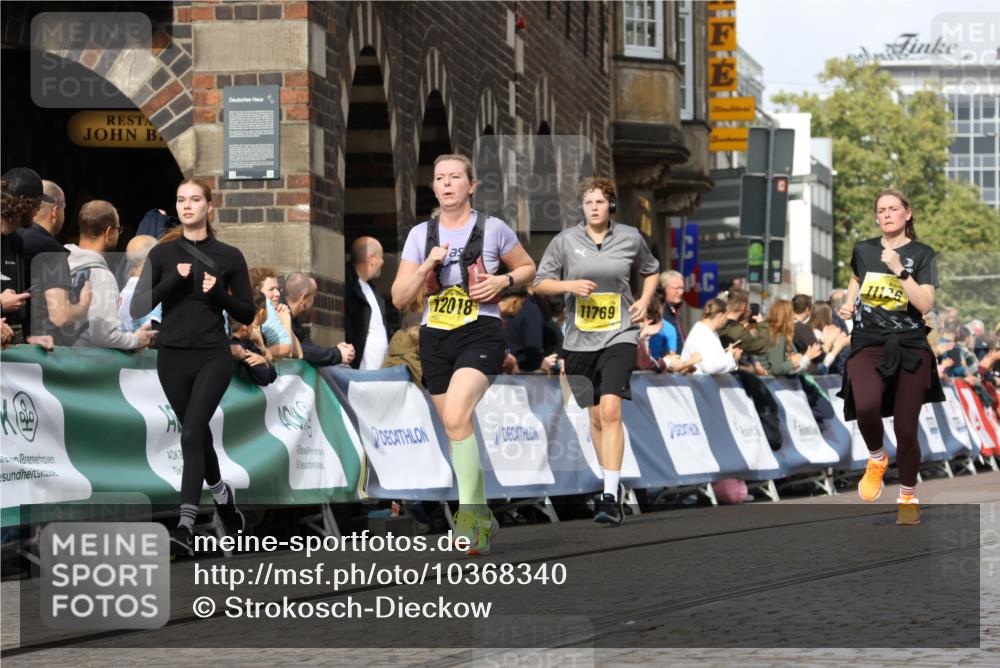 13.09.2026 - 21. swb-Marathon Bremen Strokosch-Dieckow http://msf.ph/oto/10368340 13.09.2026 11:00:37 Ziel 10144, 10677, 10801, 10810, 11016, 11045, 11129, 11547, 11587, 11588, 11589, 11623, 11907, 12105, 12106, 12190, 12291, 12352, 12394, 12530, 12531, 10263, 10306, 10367, 10368, 10857, 11055, 11162, 11247, 11343, 11475, 11556, 11797, 11804, 11819, 11959, 12006, 12397, 12430 meine-sportfotos.de