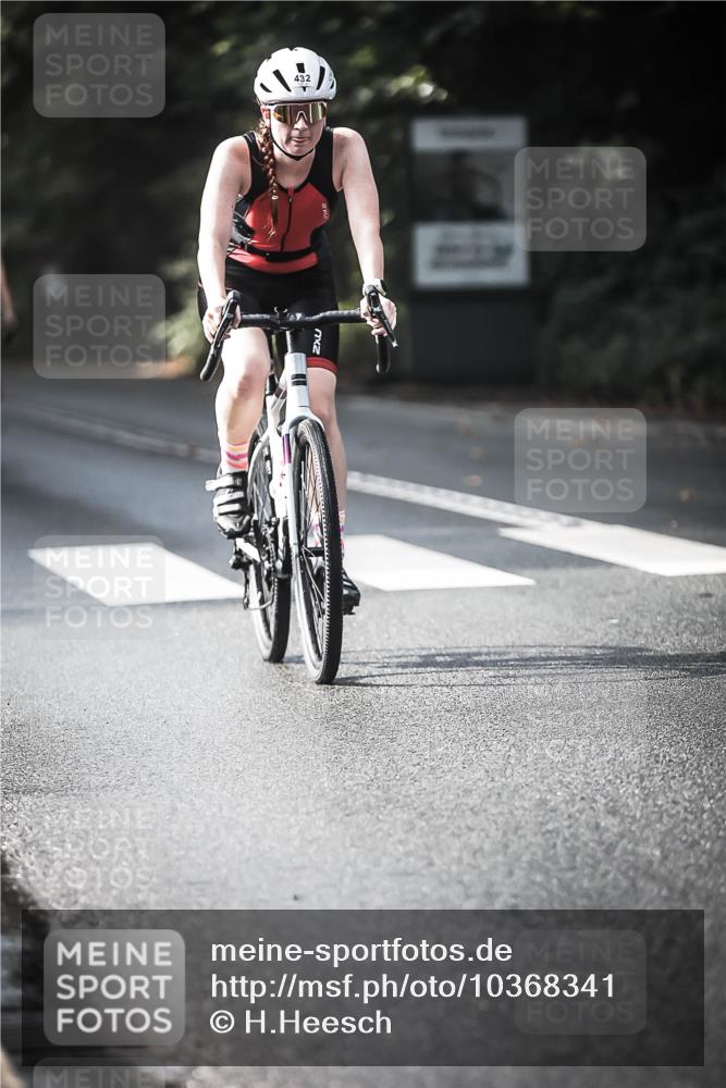 13.09.2026 - Stadtparktriathlon H.Heesch http://msf.ph/oto/10368341 13.09.2026 10:46:10 Radfahren 351, 361, 372, 377, 381, 420, 432, 566, 571 meine-sportfotos.de