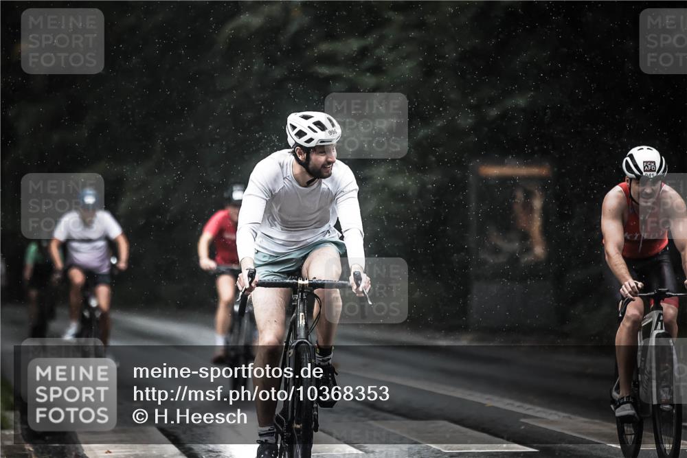 13.09.2026 - Stadtparktriathlon H.Heesch http://msf.ph/oto/10368353 13.09.2026 12:03:42 Radfahren 759, 887, 893, 914, 941, 996 meine-sportfotos.de