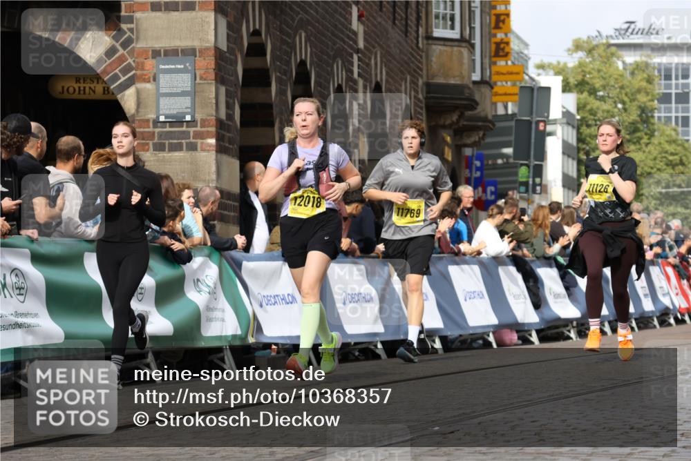 13.09.2026 - 21. swb-Marathon Bremen Strokosch-Dieckow http://msf.ph/oto/10368357 13.09.2026 11:00:37 Ziel 10144, 10677, 10801, 10810, 11016, 11045, 11129, 11547, 11587, 11588, 11589, 11623, 11907, 12105, 12106, 12190, 12291, 12352, 12394, 12530, 12531, 10263, 10306, 10367, 10368, 10857, 11055, 11162, 11247, 11343, 11475, 11556, 11797, 11804, 11819, 11959, 12006, 12397, 12430 meine-sportfotos.de