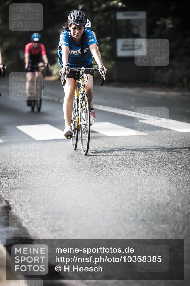 13.09.2026 - Stadtparktriathlon H.Heesch http://msf.ph/oto/10368385 13.09.2026 10:46:12 Radfahren 351, 372, 377, 381, 420, 432, 571 meine-sportfotos.de