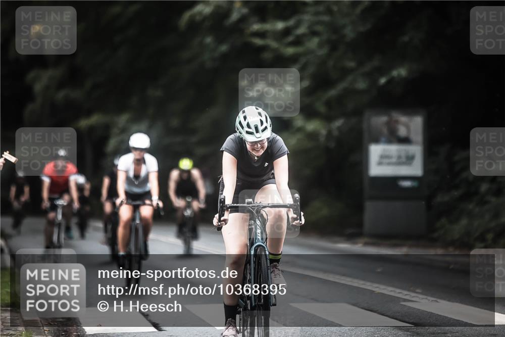 13.09.2026 - Stadtparktriathlon H.Heesch http://msf.ph/oto/10368395 13.09.2026 13:19:26 Radfahren 1347, 1355, 1356, 1364, 1374, 1388, 1429 meine-sportfotos.de