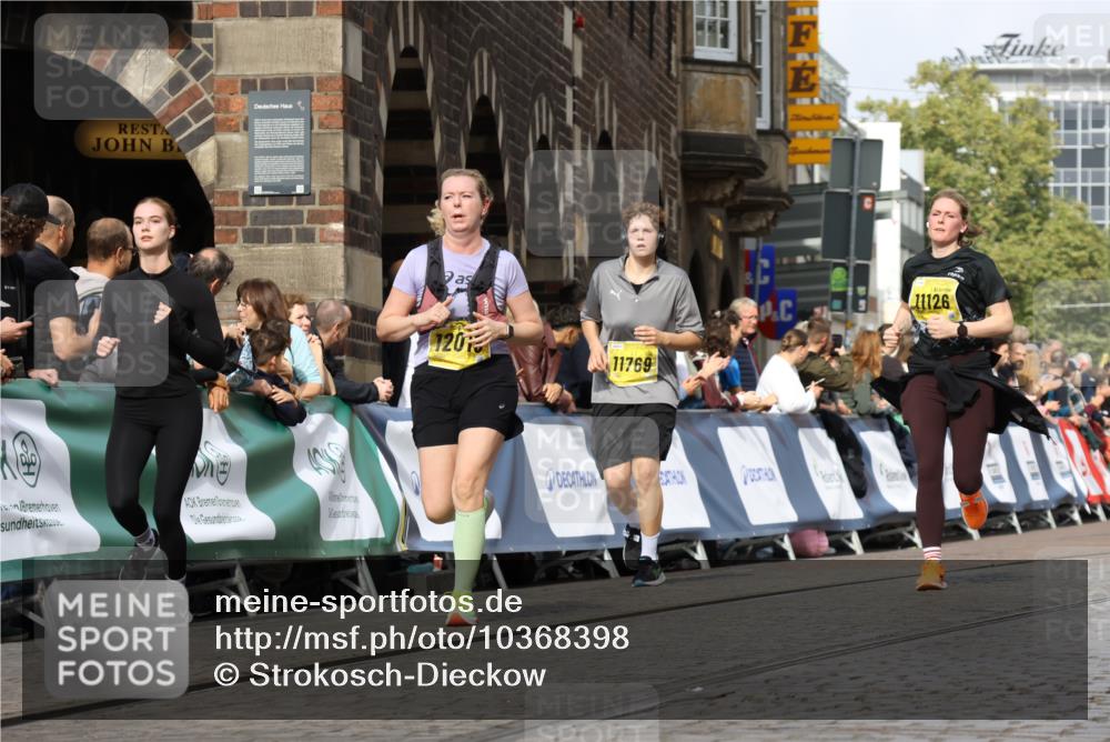 13.09.2026 - 21. swb-Marathon Bremen Strokosch-Dieckow http://msf.ph/oto/10368398 13.09.2026 11:00:37 Ziel 10144, 10677, 10801, 10810, 11016, 11045, 11129, 11547, 11587, 11588, 11589, 11623, 11907, 12105, 12106, 12190, 12291, 12352, 12394, 12530, 12531, 10263, 10306, 10367, 10368, 10857, 11055, 11162, 11247, 11343, 11475, 11556, 11797, 11804, 11819, 11959, 12006, 12397, 12430 meine-sportfotos.de