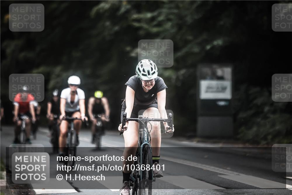 13.09.2026 - Stadtparktriathlon H.Heesch http://msf.ph/oto/10368401 13.09.2026 13:19:26 Radfahren 1347, 1355, 1356, 1364, 1374, 1388, 1429 meine-sportfotos.de