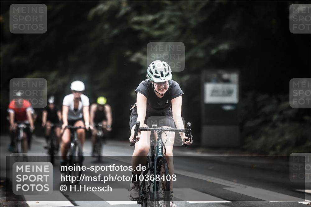 13.09.2026 - Stadtparktriathlon H.Heesch http://msf.ph/oto/10368408 13.09.2026 13:19:26 Radfahren 1347, 1355, 1356, 1364, 1374, 1388, 1429 meine-sportfotos.de