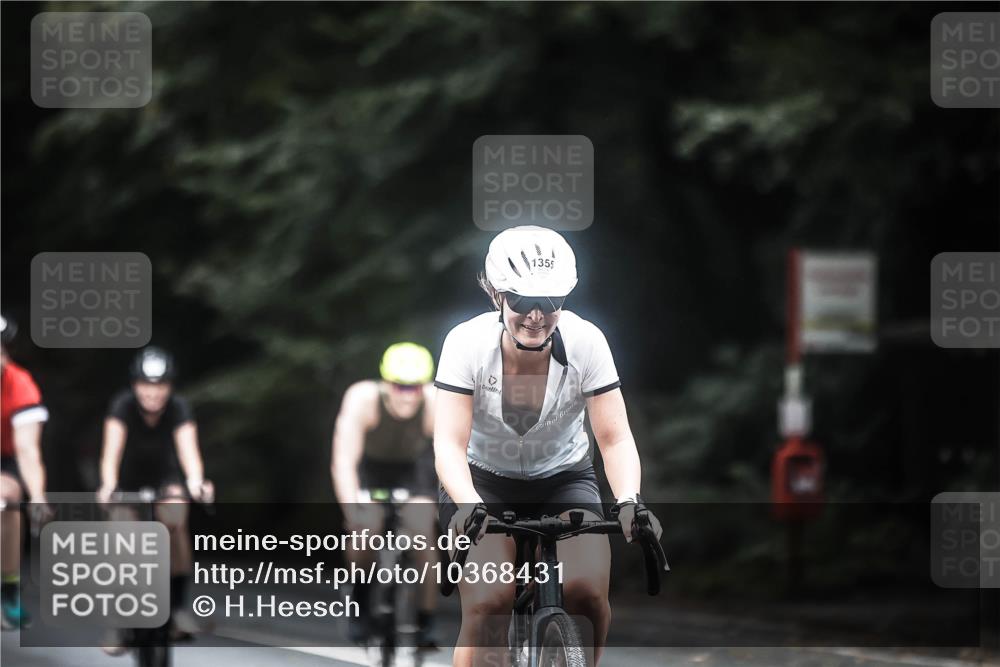 13.09.2026 - Stadtparktriathlon H.Heesch http://msf.ph/oto/10368431 13.09.2026 13:19:28 Radfahren 1334, 1347, 1355, 1356, 1364, 1374, 1388, 1429 meine-sportfotos.de