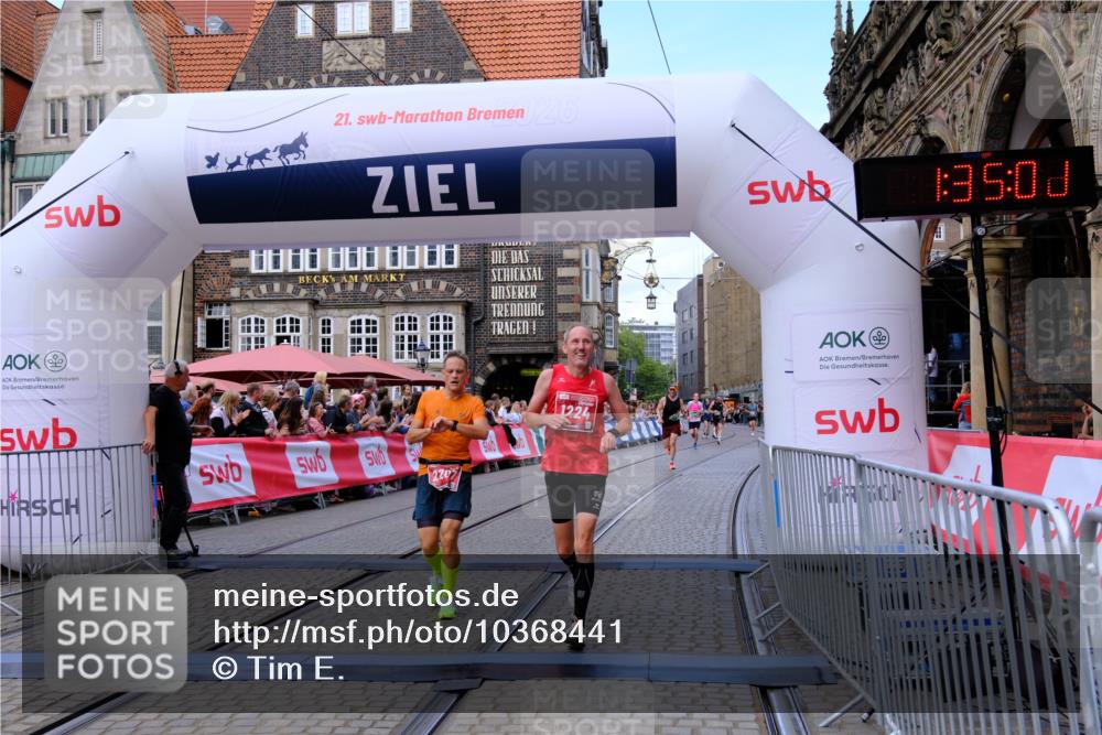 13.09.2026 - 21. swb-Marathon Bremen Tim E. http://msf.ph/oto/10368441 13.09.2026 13:05:23 Ziel 1336, 1822, 2297, 3196, 4729, 6708, 7102, 9495 meine-sportfotos.de