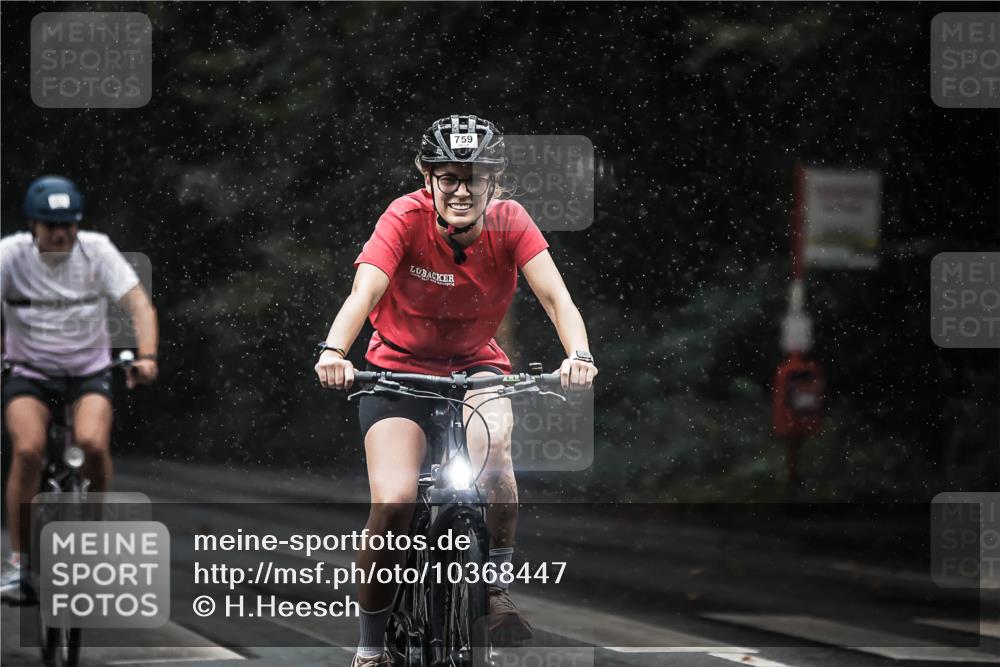 13.09.2026 - Stadtparktriathlon H.Heesch http://msf.ph/oto/10368447 13.09.2026 12:03:44 Radfahren 759, 887, 893, 914, 941, 996 meine-sportfotos.de