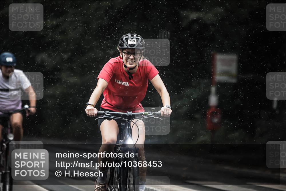 13.09.2026 - Stadtparktriathlon H.Heesch http://msf.ph/oto/10368453 13.09.2026 12:03:44 Radfahren 759, 887, 893, 914, 941, 996 meine-sportfotos.de