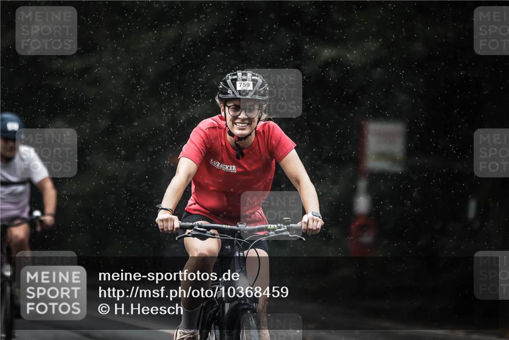 13.09.2026 - Stadtparktriathlon H.Heesch http://msf.ph/oto/10368459 13.09.2026 12:03:44 Radfahren 759, 887, 893, 914, 941, 996 meine-sportfotos.de