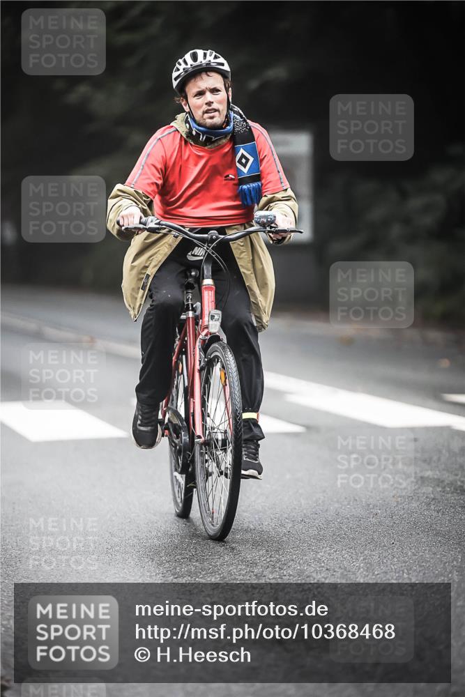 13.09.2026 - Stadtparktriathlon H.Heesch http://msf.ph/oto/10368468 13.09.2026 10:17:38 Radfahren 275, 317, 337 meine-sportfotos.de