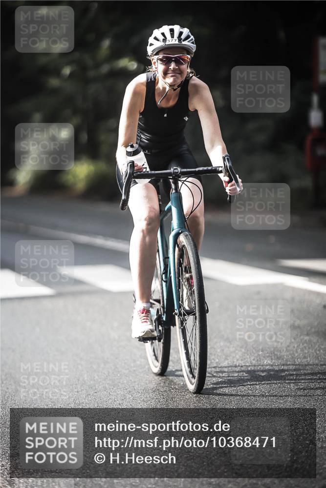 13.09.2026 - Stadtparktriathlon H.Heesch http://msf.ph/oto/10368471 13.09.2026 10:46:16 Radfahren 351, 372, 377, 381, 420, 432, 464 meine-sportfotos.de